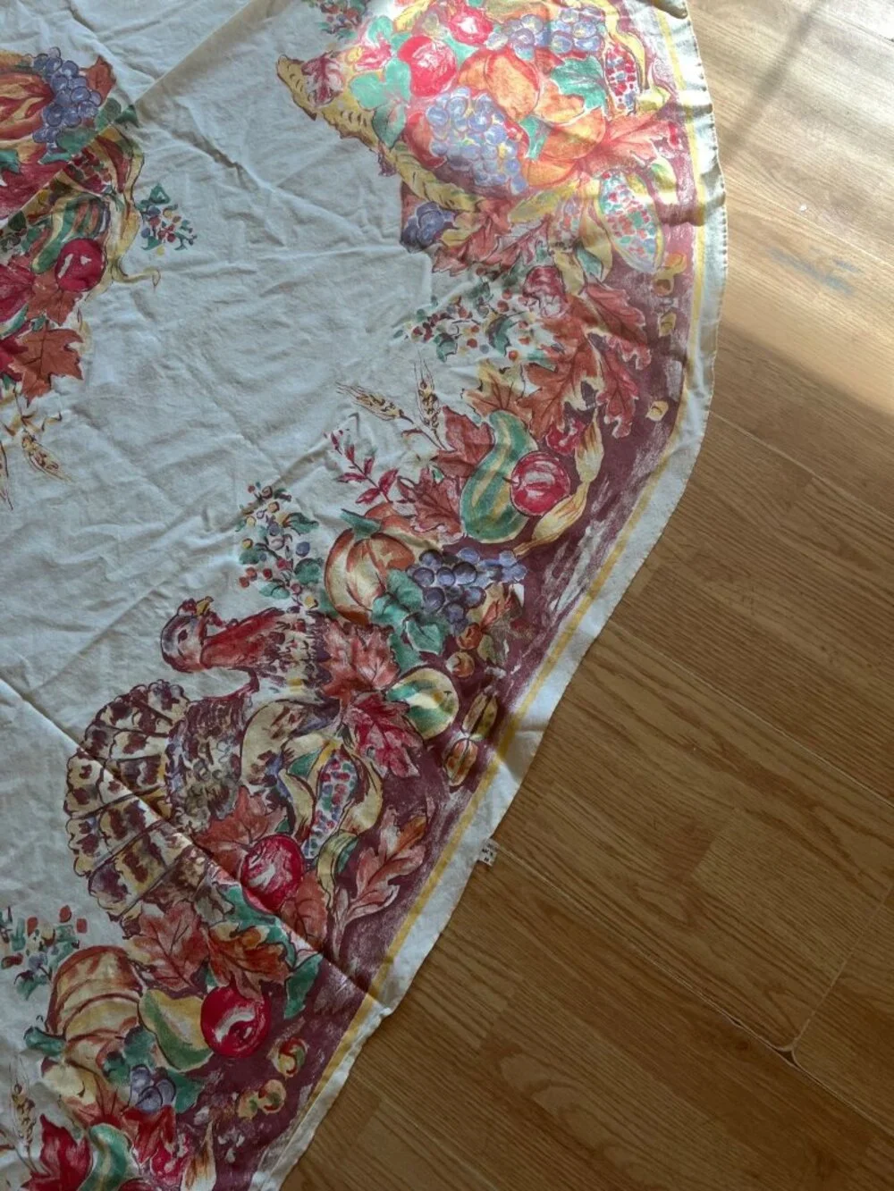 Vintage Oval Thanksgiving Tablecloth Fall Harvest Turkey Design 54